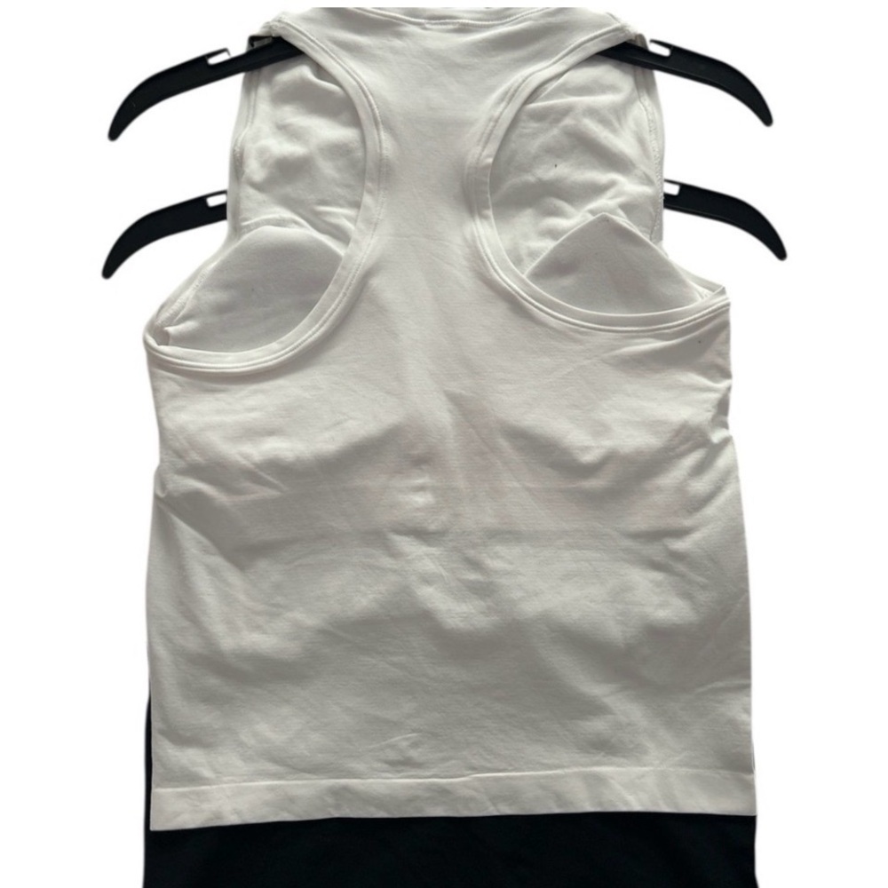 Yogalicious Seamless Carrie Tank Padded Racerback Tank Top Size XS (2pk) - Picture 8 of 8